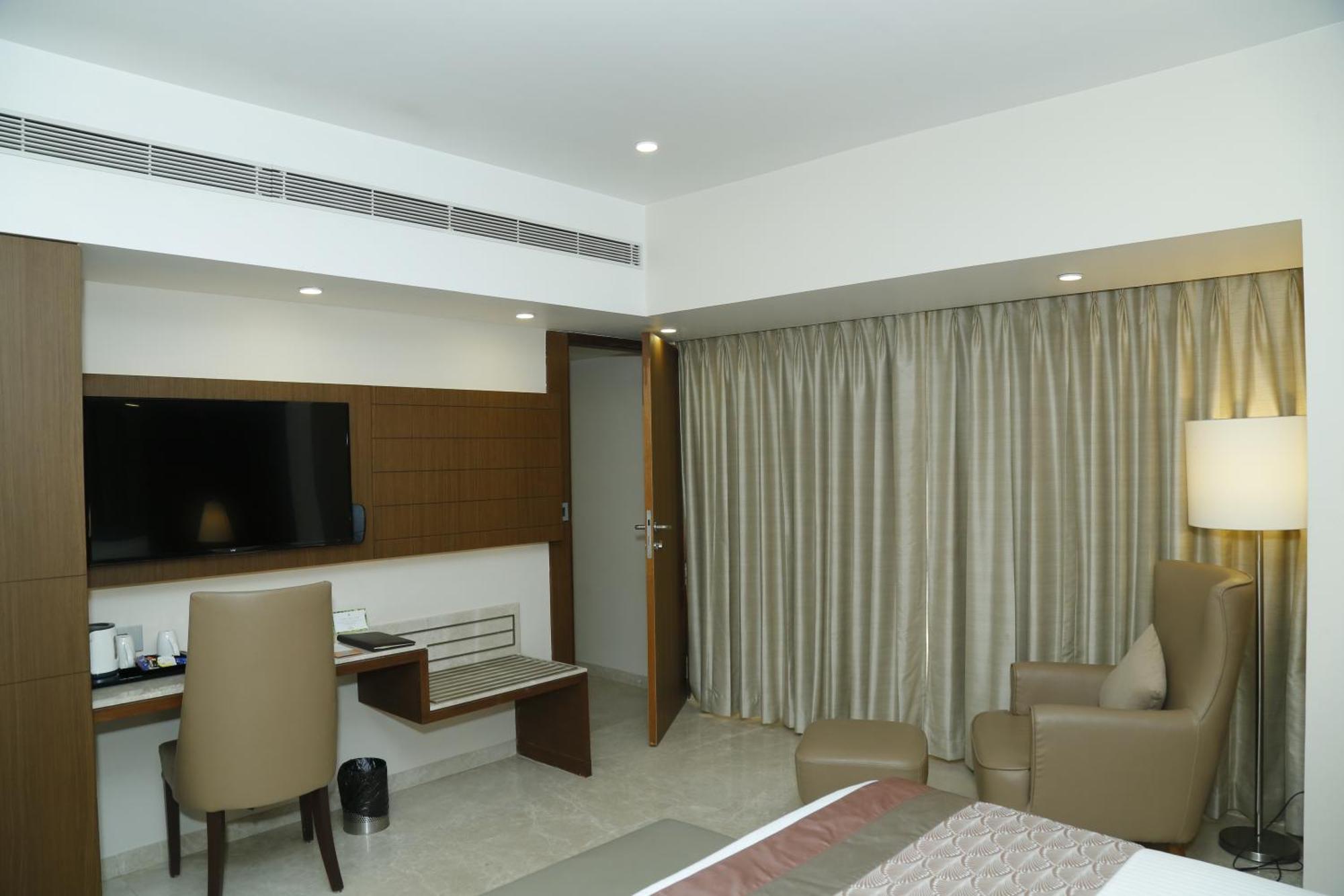 Hotel Sarovar Portico Rivera Ahmedabad